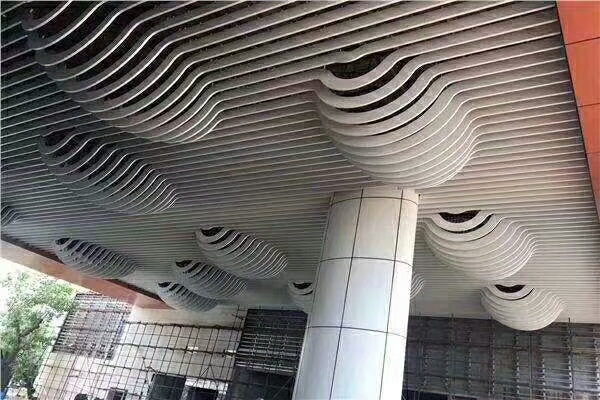鋁單板弧形天花